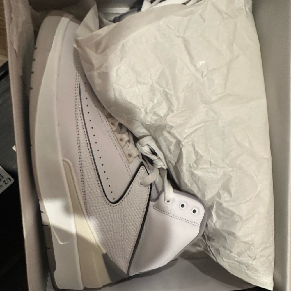 Jordan Air 2 Retro in White and Black